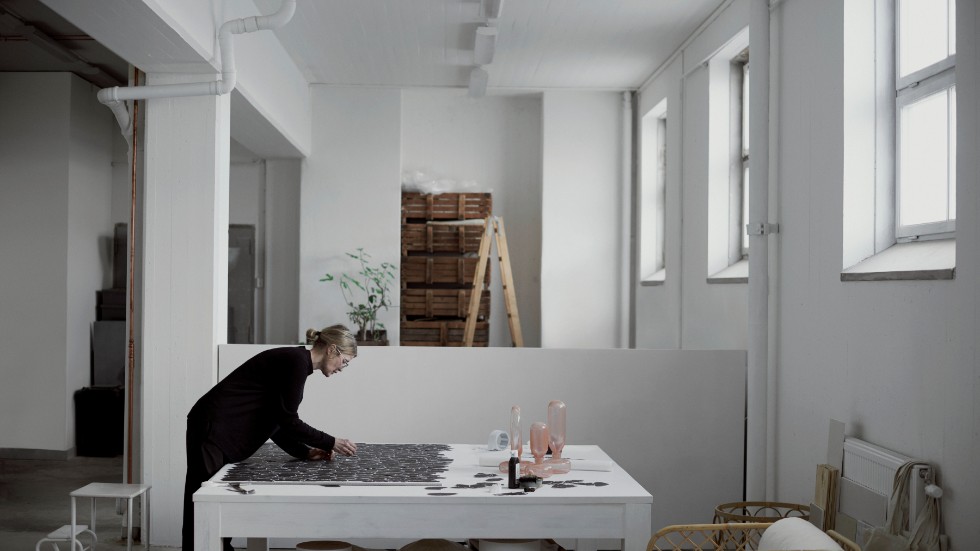 Formgivaren och konsthantverkaren Carina Seth Andersson fyller 55 år den 5 april.