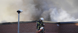 Misstänkt anlagd brand i Bredängsskola