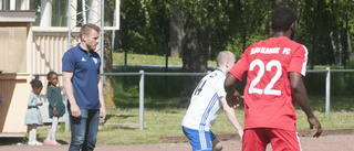 Unge tränaren stannar i IFK Nyköping