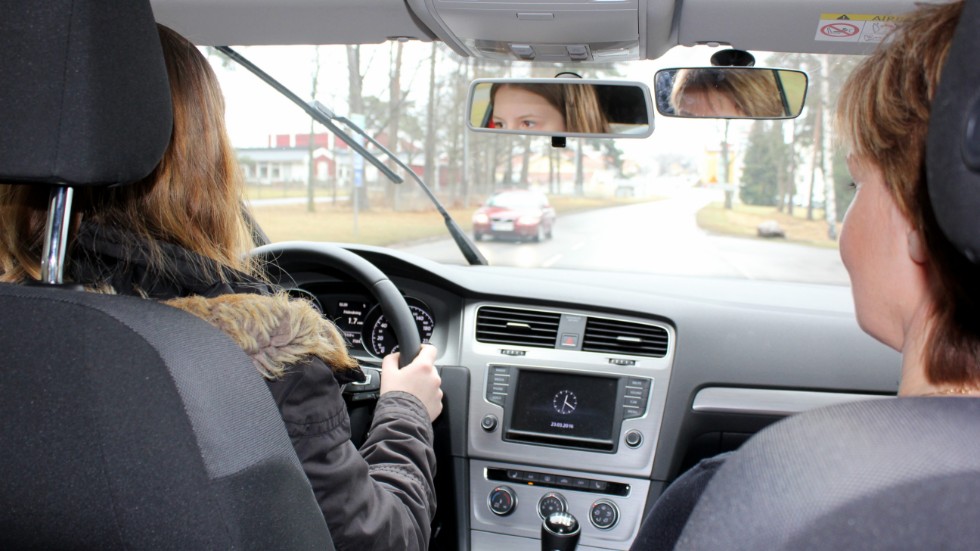 Många aspiranter avlägger gång på gång körprov för personbil, utan att lyckas. I Västervik blev en 23-åring godkänd i uppkörningen först efter 24:e försöket.