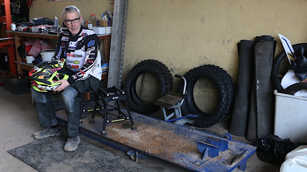 Håkan Nilsson i Kristdala drabbades av inbrott och blev av med fyra motorcyklar. Nu vill han varna andra och uppmanar dem att ha koll på sina garage.