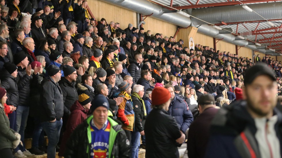 Vimmerby Hockey hade över 1600 åskådare i fredagens match mot Dalen. 