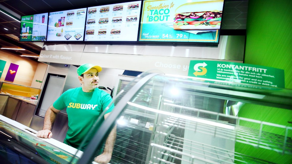 Restaurangen i Tuna park är inredd enligt Subwaykedjans senaste koncept, Fresh forward. Det är den första Subwayrestaurangen i Sörmland som får det nya konceptet.