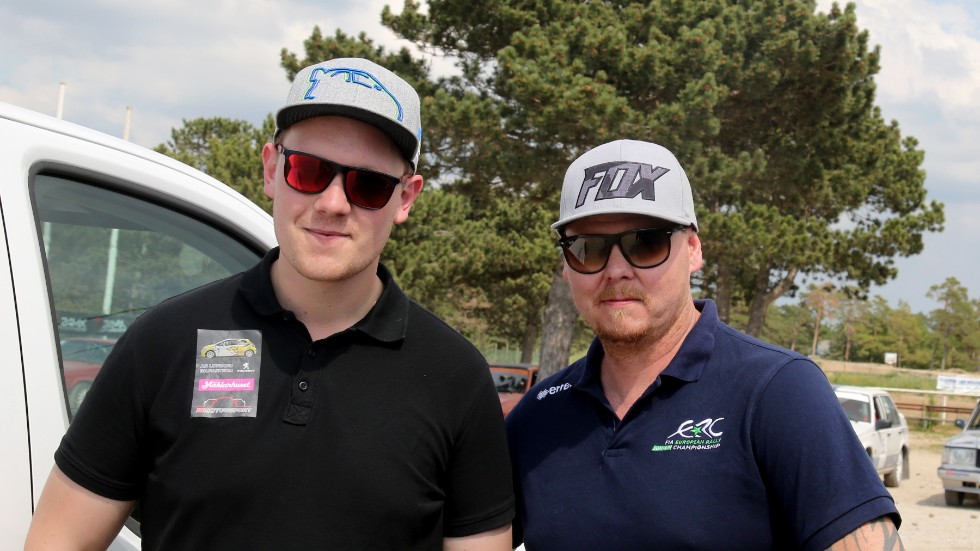 Sebastian Johansson och Jesper Elfver kan nå pallen i Adac Rallye-cup.