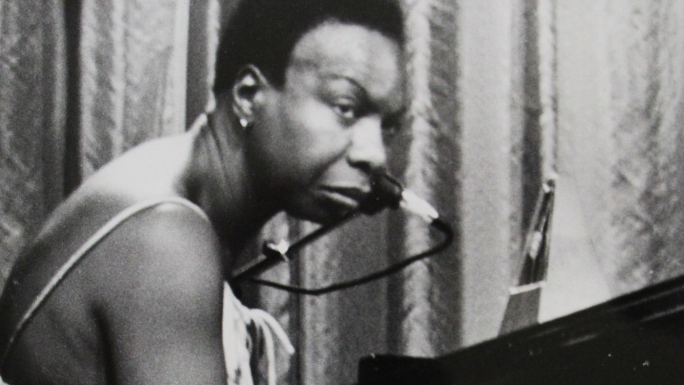 Nina Simone blev inte glad när det togs bilder under hennes konsert. Tack och lov fortsatte hon att spela.