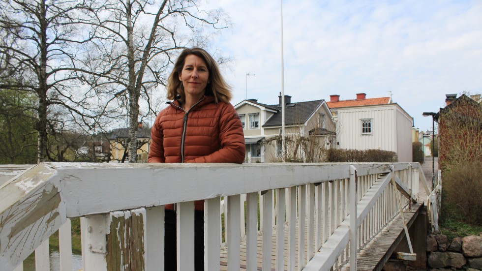 "Det känns jätteroligt att vi nu kan påbörja arbetet med att byta ut bron", säger projektledaren Johanna Grander.
