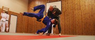 I judoklubben tränar alla åldrar ihop
