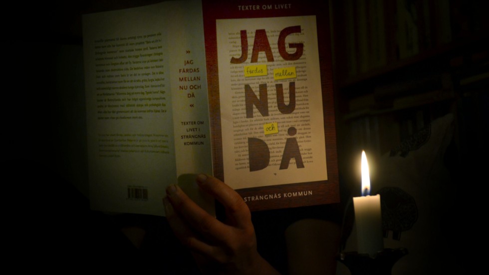 Nu släpps antologin "Jag färdas mellan nu och då" med berättelser, dikter och vittnesmål om och från Strängnäs kommun. Boken ges ut av kommunen med hjälp av Statens kulturråd.