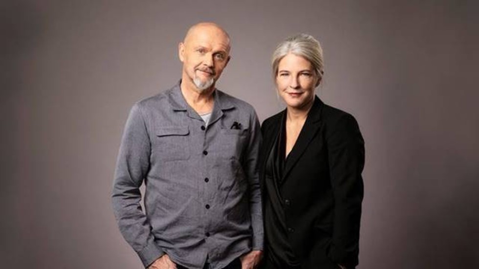 Lasse Johansson och Sara Stenholm Pihl är programledare för Sveriges Radios veckomagasin "Godmorgon, världen!".