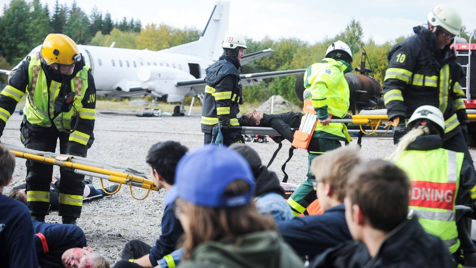 Personal från Interna räddningstjänsten på Skavsta flygplats, Sörmlands kustens räddningstjänst, Region Sörmland, SOS larm, Skavstas olika avdelningar, Securitas och Polisen deltog alla i övningen.