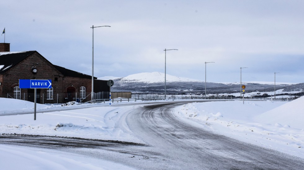 Under onsdagen öppnades nya E10:an upp för trafik. Den nya dragningen går öster om Kiruna och är fem kilometer lång. 