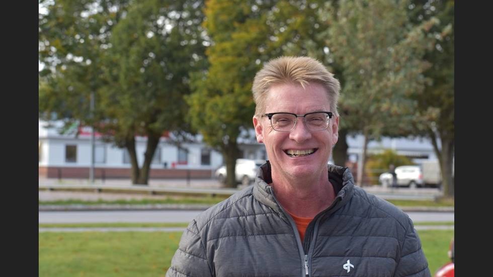 Peter Magnusson, tränare i Södra Vi IF, kan glädjas åt ytterligare ett nyförvärv.