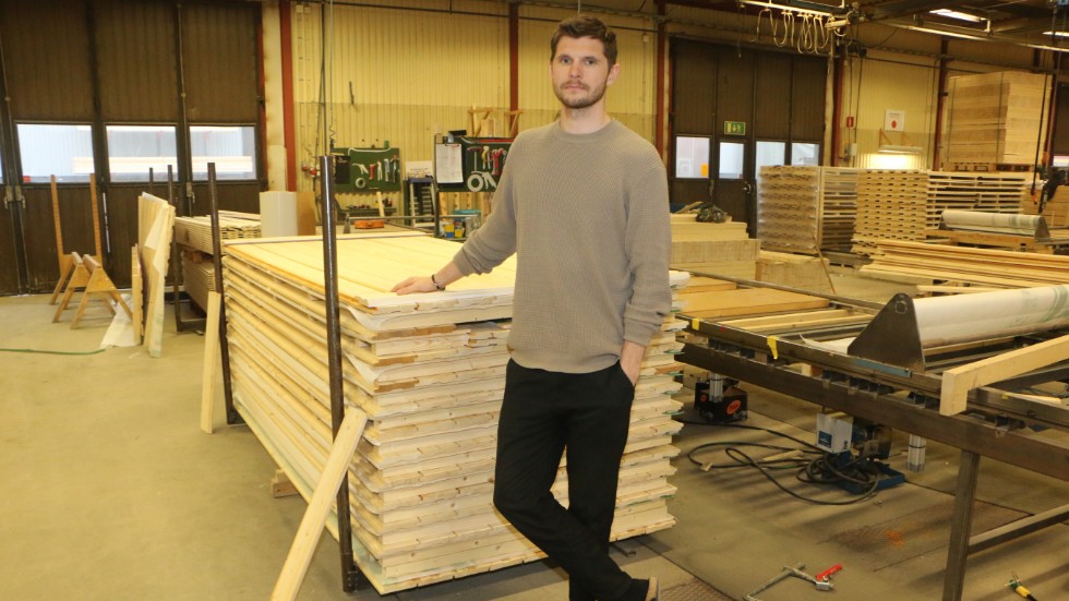 "Vi har haft en rekordförsäljning under årets första tio månader", säger Jens Lundqvist, delägare i trähusfabriken.