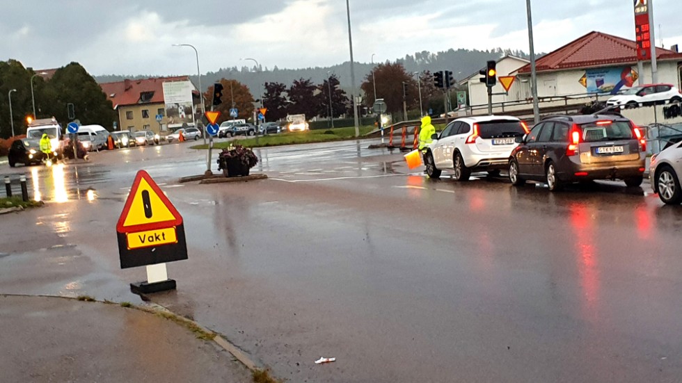 Vägarbetet har inneburit kraftig påverkan på trafiken på E22 och anknytande vägar i Söderköping.