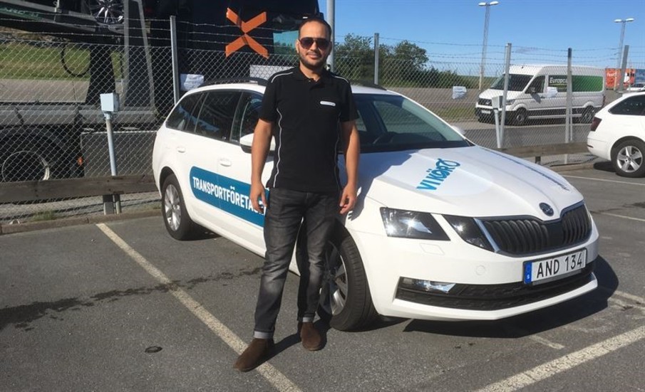 Inspiratören Omar AL-Farraji att besöka högstadieskolor i Östergötland för att informera om motorbranschen.