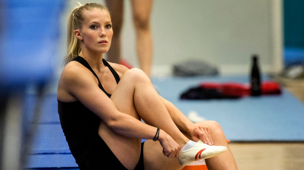 Gymnasten Lina Sjöberg var en av de sista som tävlade i anrika Slottsskogshallen i Göteborg innan den förstördes i en brand under söndagskvällen.