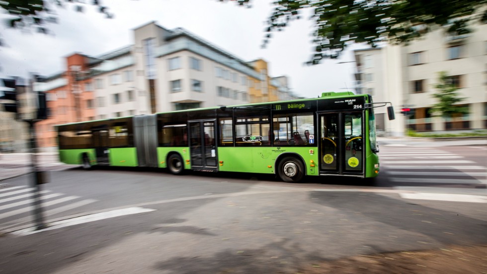 Fördubblingen av antalet kollektivtrafikresor står kvar som mål hos Uppsala kommun och Region Uppsala,, skriver Fred Torssander.