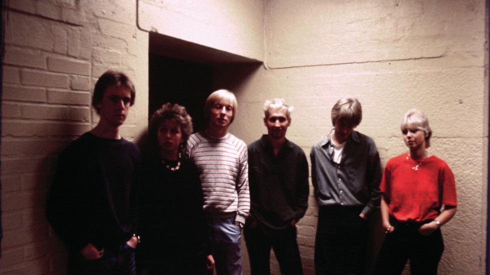 Kizza Ping när det begav sig runt 1981. Johan Björklund, Helene Bragsjö, Lars Holm, Peter Kagerland, Anders Trosell och Anette Johansson.
