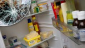Öppen kylskåpsdörr efter inbrottslarm