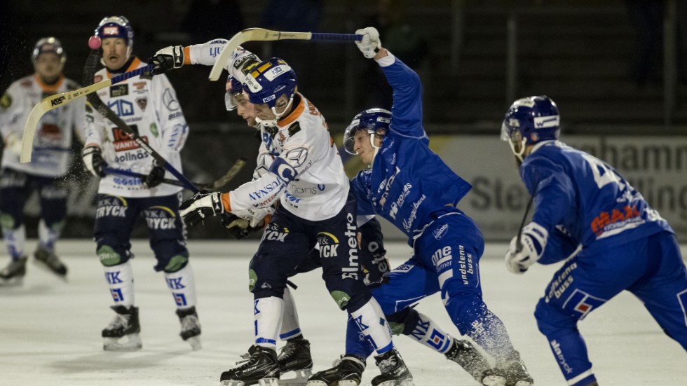 Mycket tät kamp var det i båda straffområdena. IFK Motala och Bollnäs GIF bjöd upp till en jämn drabbning i elitserien. 1-1 slutade matchen, ett rättvist resultat.