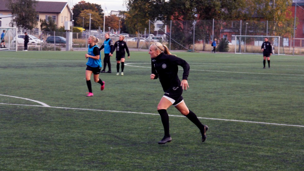 Cassandra Korhonen har lämnat återbud till spel med landslaget under IK Uppsalas slutspurt.