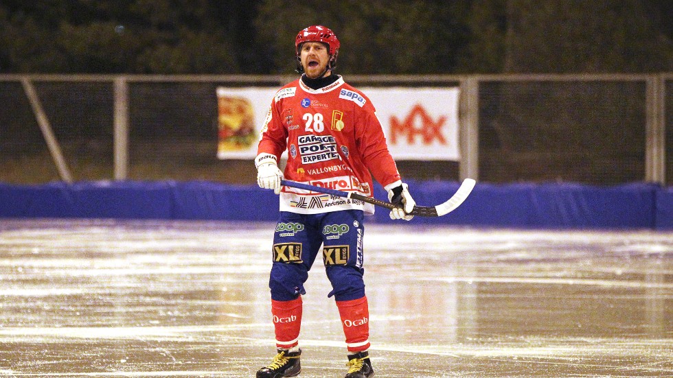 Spelande tränaren Daniel Lehnbom går in på sin tredje säsong i Faik.