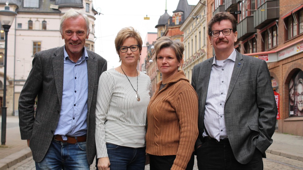Reidar Svedahl (L), Eva-Britt Sjöberg (KD), Karin Jonsson (C) samt Lars Stjernkvist (S).