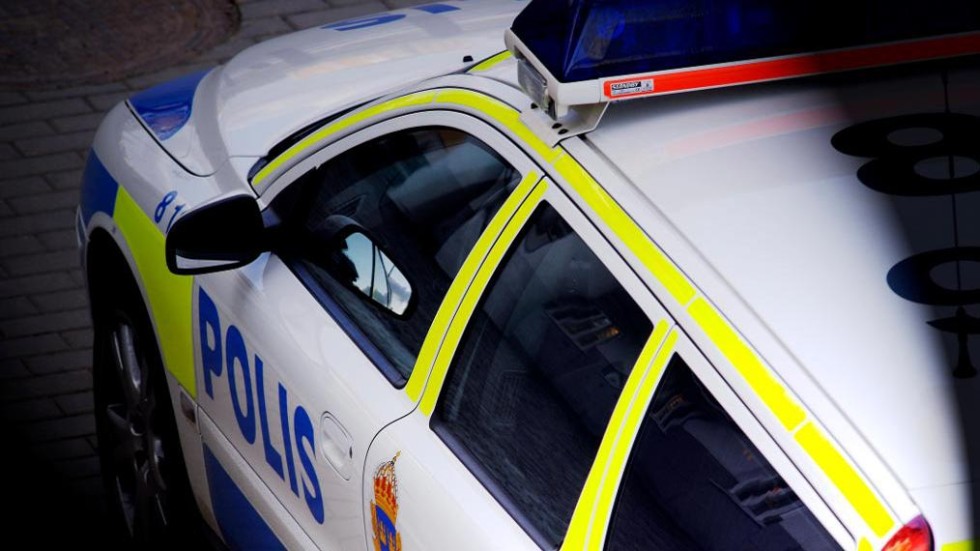 Polisen kallades till Frejastråket natten mot söndag.