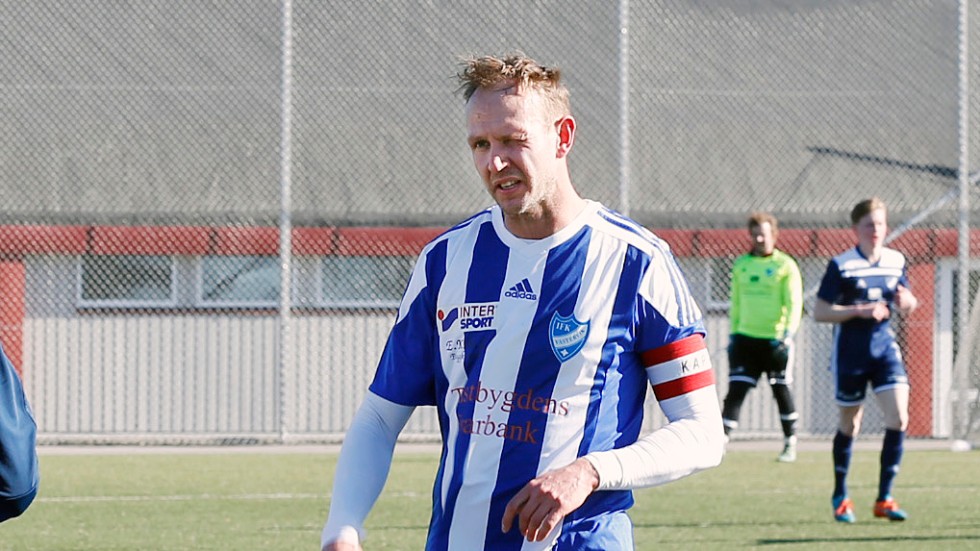 IFK Västerviks lagkapten Steve Johansson är ganska säker på att hans lag fixar kontraktet.