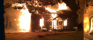 Brände ner chefens hus - får sänkt straff