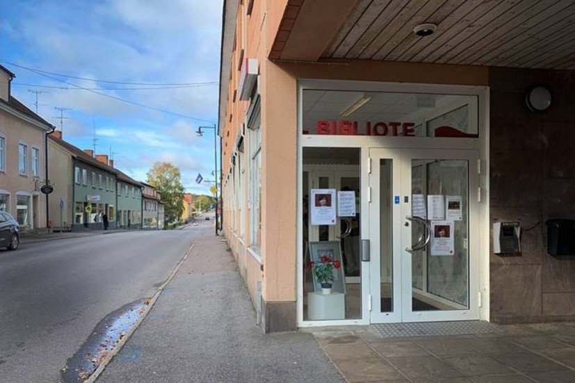 Biblioteket i Skänninge har delvis varit stängt i två månader, men nu hoppas Mjölby kommun att det snart ska kunna öppna igen.