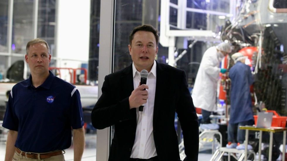 Nasa och Elon Musk planerar en rymdfärd.