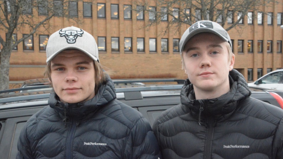 Alexander Sjölund, hemmahörande i Södra Vi, och Lucas Holmberg, från Vimmerby, är väldigt glada – och lite förvånade – över hur snabbt deras respektive Facebook-inlägg började spridas.