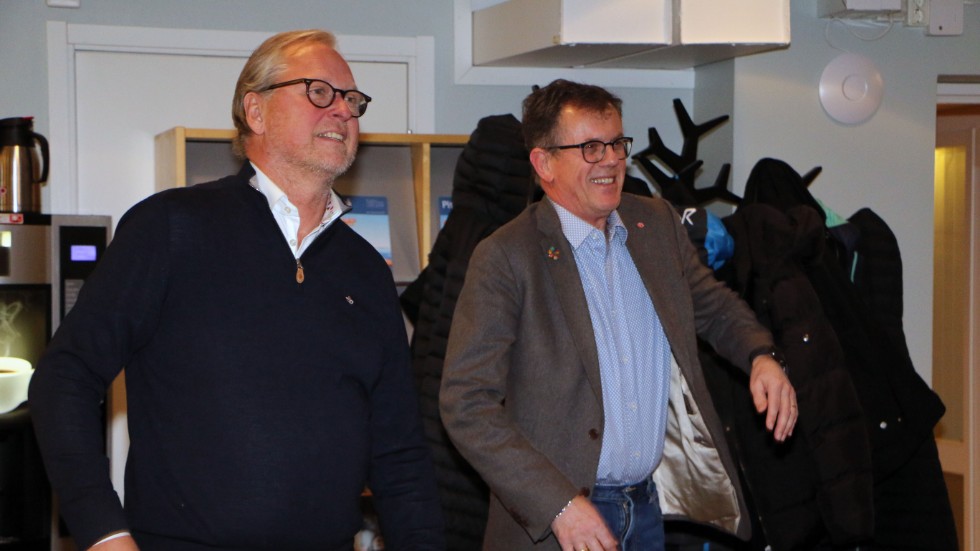 Håkan Johansson (M) och Anders Lundkvist (S) steppade ihop vid mötet om lokala näringar.