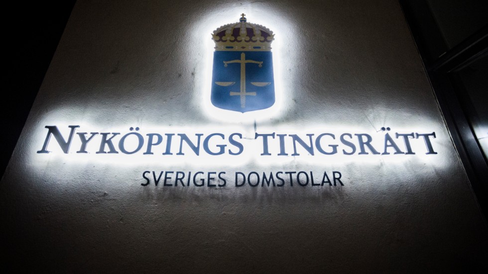 40-åringen har begärts häktad vid Nyköpings tingsrätt. 