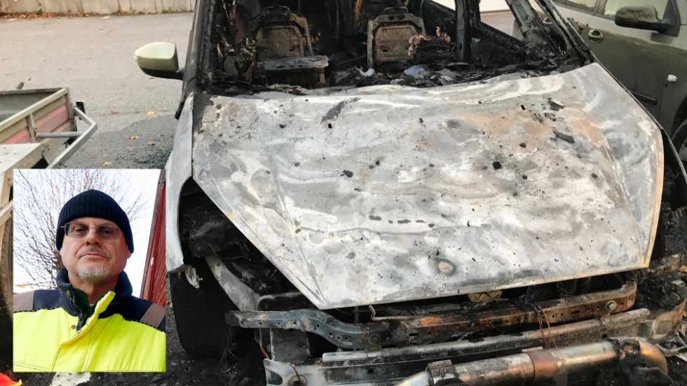 En Ford förstördes i en brand på en bostadsparkering i Djupa skogen i Finninge. Infälld syns Jaak Kallak, ordförande i den aktuella föreningen.