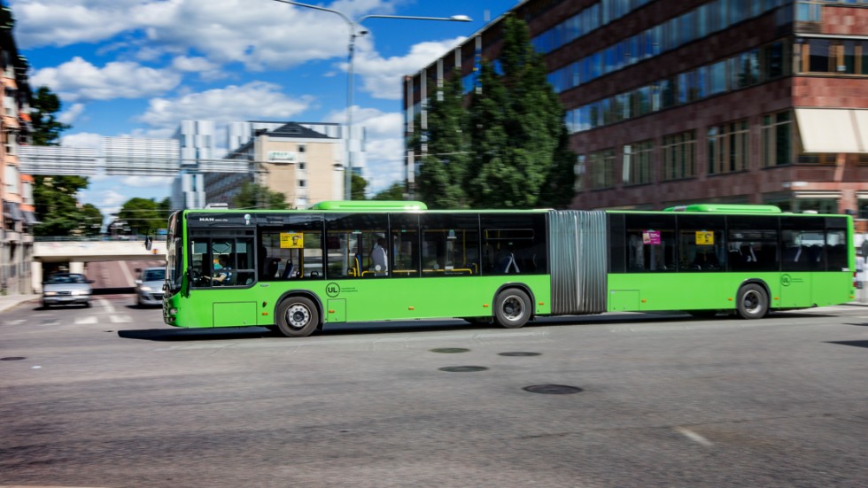 För att möta den ökade efterfrågan och utveckla vår kollektivtrafik behöver vi bygga ut och satsa,skriver Johan Örjes och Jenny Lundström.