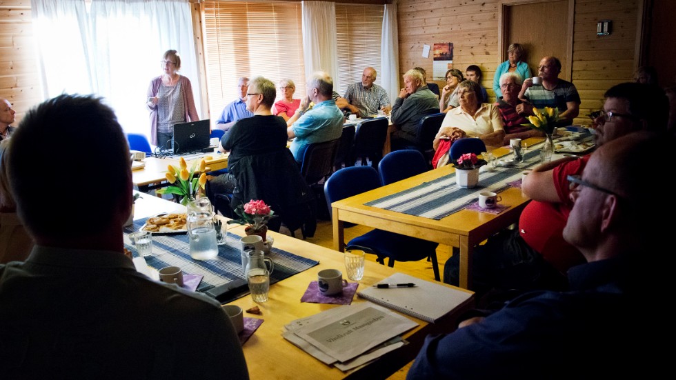 Så här såg det ut 2015 när Kiruna kommun ordnade möte för att ta in åsikter om vindkraftplanerna från boende i Masugnsbyn. Många var negativa.  