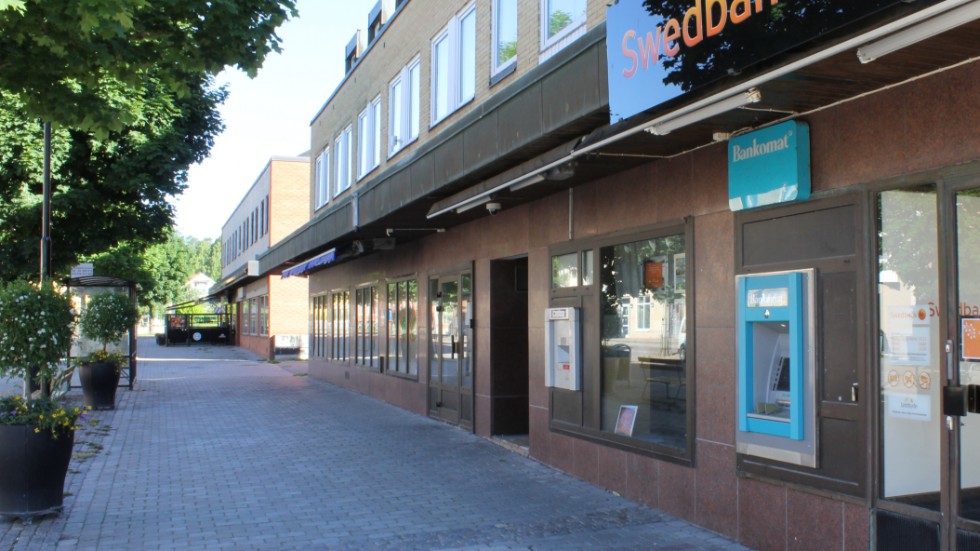 I januari nästa år stänger Swedbank sitt lokalkontor i Borensberg. Vad som händer med bankomaten är ännu inte klart.