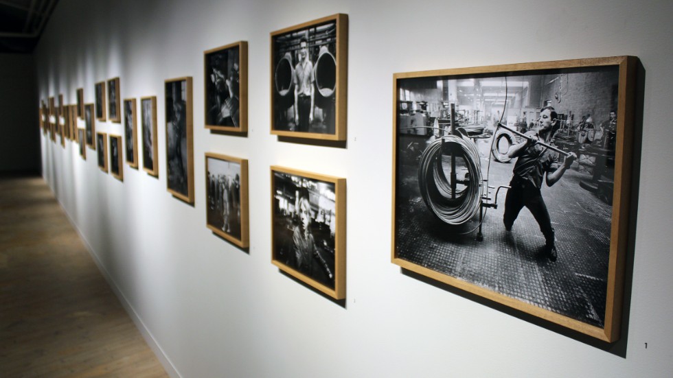 Den första bilden är en av Anna Redmalms favoriter. Totalt finns det 140 foton i utställningen. 