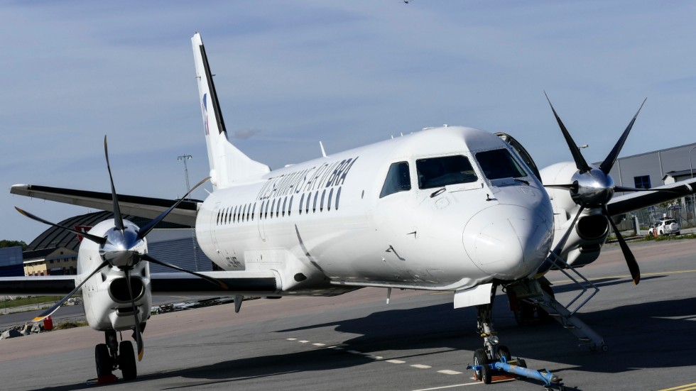Regeringen öppnar upp för en tidigare avveckling av flygtrafiken till och från Bromma.