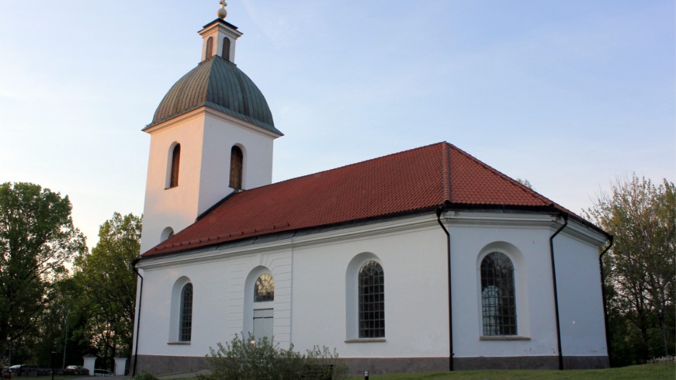 I januari i år stängdes Blackstads kyrka för underhåll. Stiftet har nu beviljat pengar bland annat till en fasadrenovering.