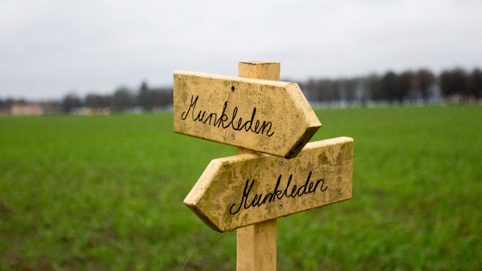 Det historiska gångstråket Munkleden ska symbolisera den väg som munkarna gick mellan klostret och kyrkan på 1100-talet och 350 år framåt.