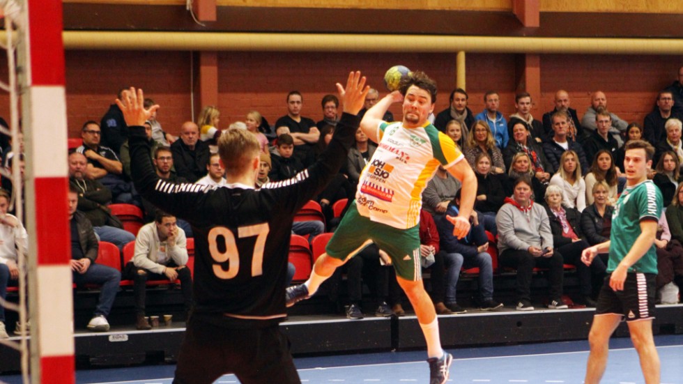 Petter Wåhlin och NHK hittade offensiva lägen på Skogås som var mest luriga för hemmalagets försvarsspel.
