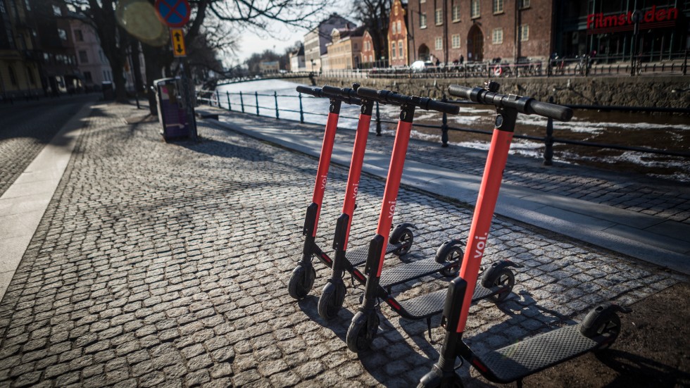 Företaget  har omkring 300 elsparkcyklar i Uppsala. Nu kommer de att hyras ut även under vintertid.