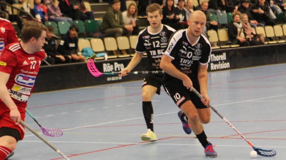 Mathias Pettersson och Jimmy Bagge får spelledigt kommande helg i väntan på premiären borta mot Kalmarsund U i division 1.
