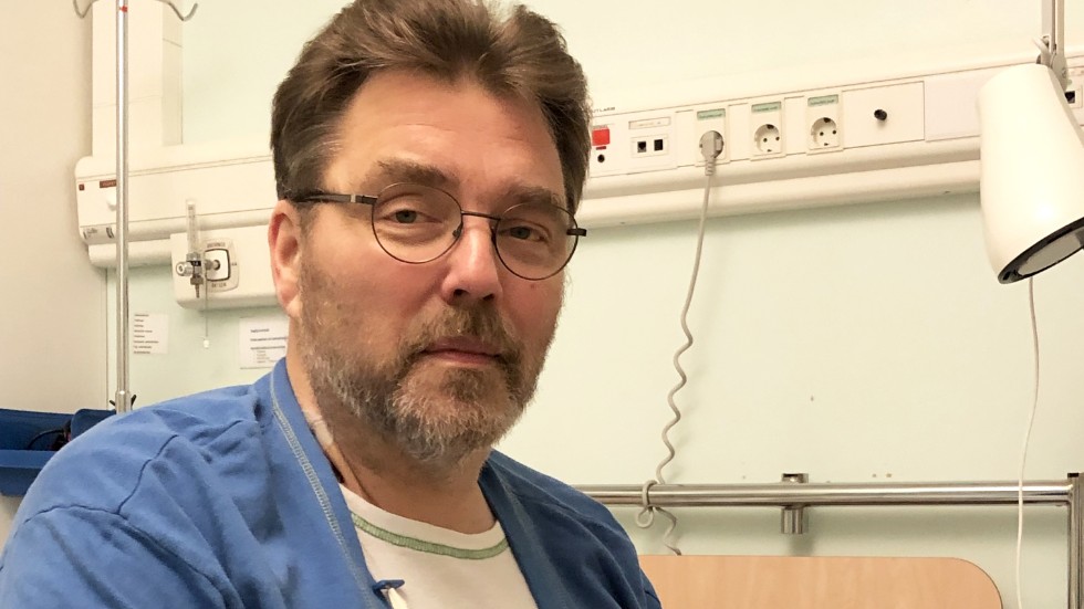 Efter en månad på Sunderby sjukhus hoppas kyrkoherde Anders Gustafsson på att bli utskriven på måndag. "Jag har hunnit tänka mycket, det enda vi vet är att vi har livet nu". 