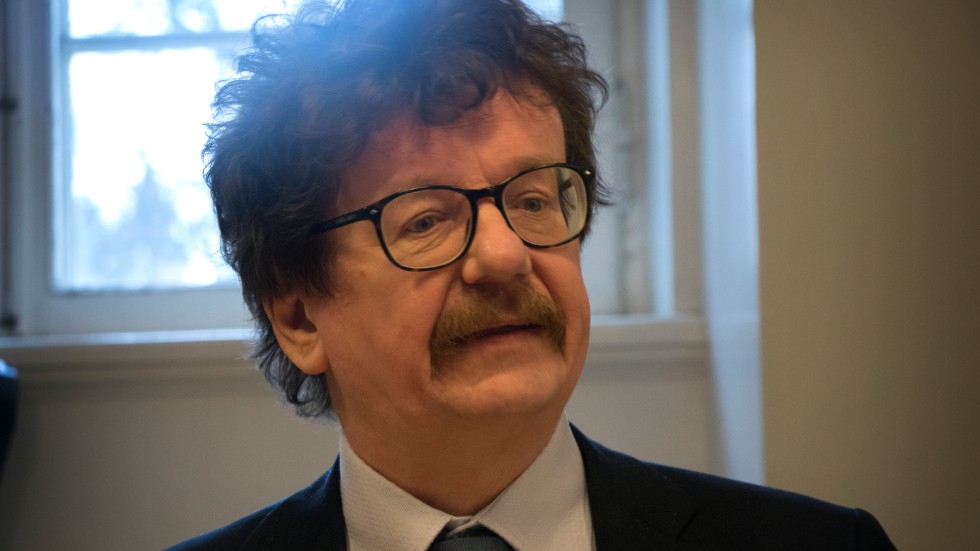 Kommunstyrelsens ordförande Lars Stjernkvist (S) vill inte fortsätta den politiska slagväxlingen med oppositionsrådet Sophia Jarl (M) om vilket ansvar han har för härvan på digitaliseringsavdelningen. 