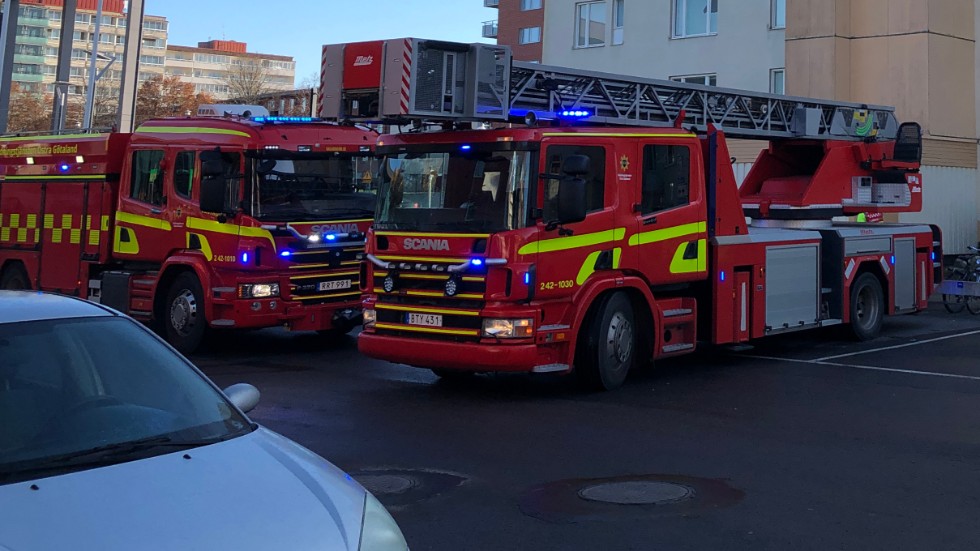 Räddningstjänsten ryckte ut till ett flerfamiljshus i Norrköping på torsdagen.