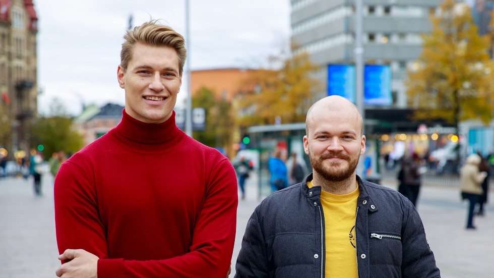 Filip Gustavsson (t.v) och Christoffer Ståhle satsade sina vinster från pokerborden och startade ett e-handelsföretag som vuxit mest av alla svenska e-handelsföretag under det senaste året.